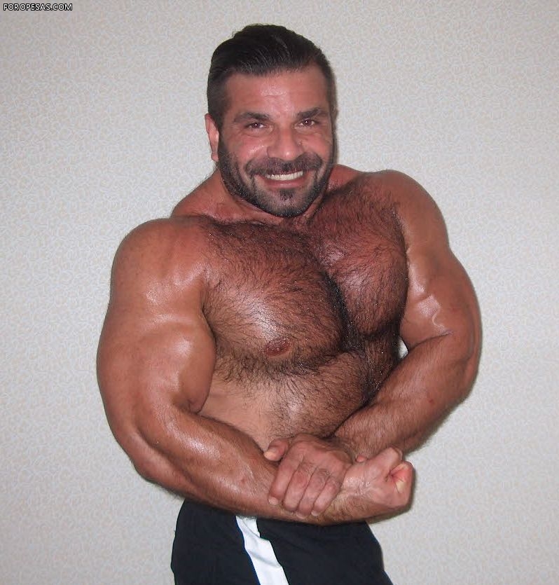 Hairy muscle from Argentina Leo Perone