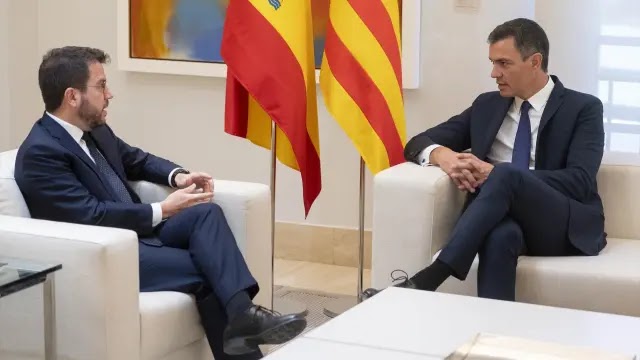 Sánchez y Aragonès acuerdan ley de amnistía y avanzan hacia la investidura