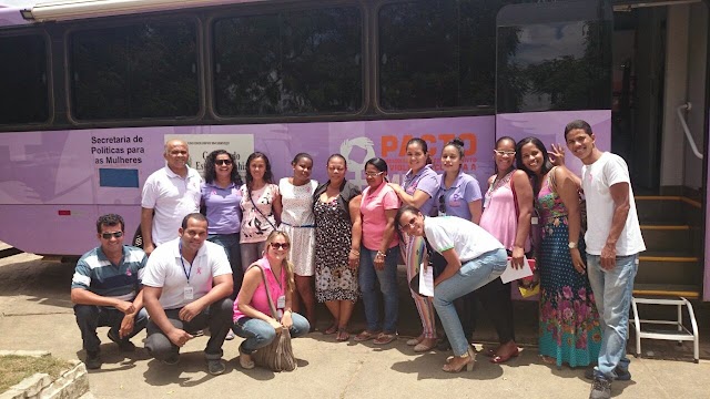 Unidade Móvel realiza serviços de atendimento as mulheres na comunidade de Jacarezinho