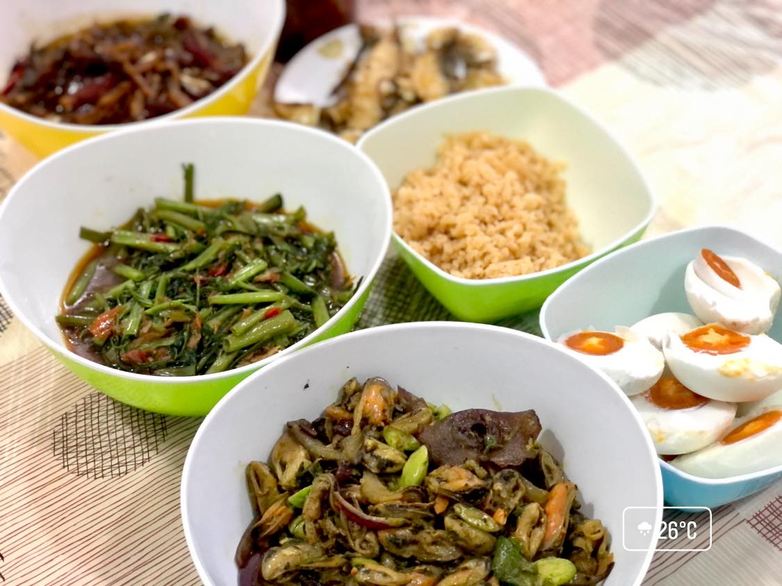 Masak Bubur Berlauk Yang Paling Senang Kalau Malas