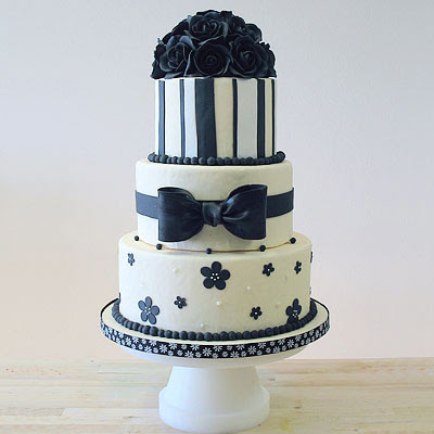 Some gorgeously classy black and white wedding cakes definitely statement