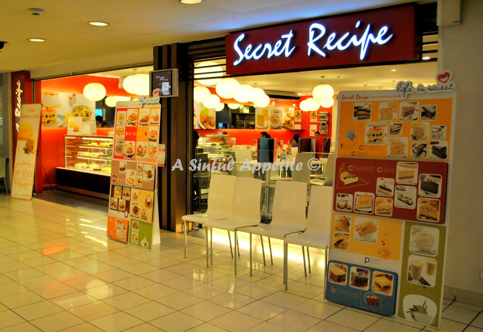 A Sinful Appetite: Cake Overload @ SECRET RECIPE