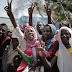 احداث السودان اليوم : حشود تملأ شوارع الخرطوم لتشيد بـ "السودان الجديد"