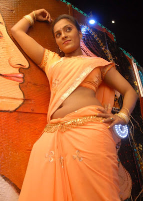 Sujibala Hot Navel Show in Saree Item Dancing Stills