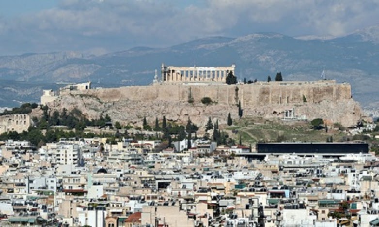 http://archaeologynewsnetwork.blogspot.nl/2014/03/greeks-protests-over-plans-to-sell.html#.Uy5-l5V8O00