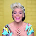 Betty Who lança nova versão de clipe para o hit "Somebody Loves You"