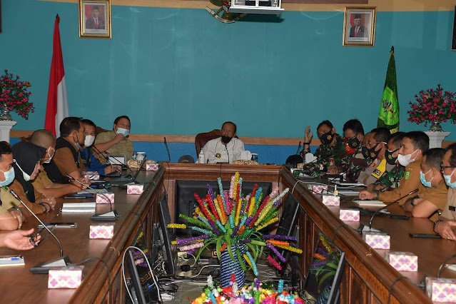 Bupati Natuna Gelar Rapat Koordinasi Persiapan Pelaksanaan Vaksinasi Covid-19