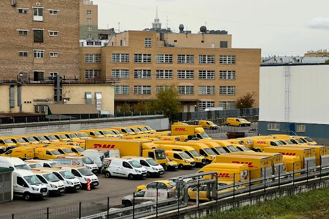 железнодорожная станция МЦД Гражданская, склад-офис DHL