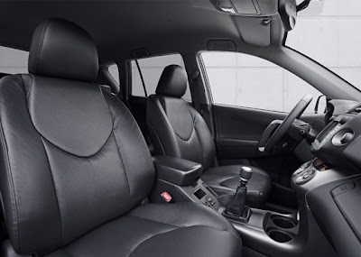 2010 2011 Toyota RAV4 interior pics