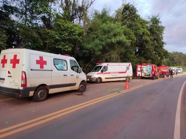 Sete pessoas morrem e 13 ficam feridas em acidente com ônibus da saúde, em Marechal Cândido Rondon