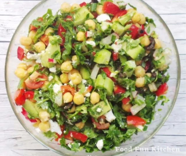 HEALTHY AVOCADO CHICKPEA SALAD