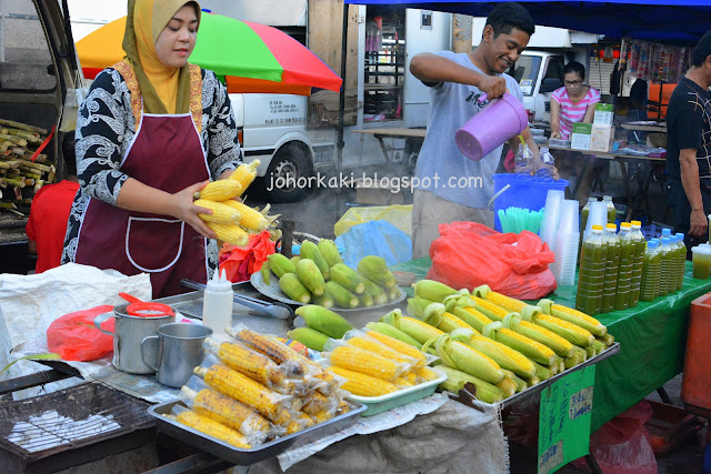 Friday-Pasar-Malam-Johor-Bahru-Puteri-Wangsa