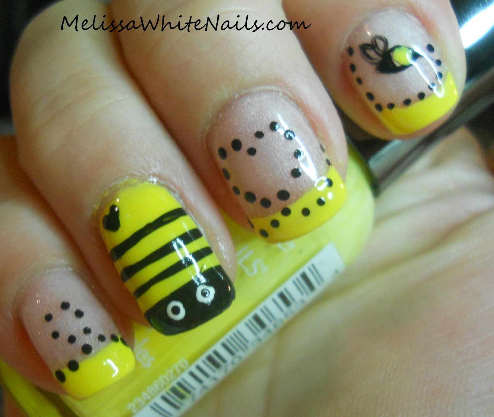 Adventures of a Nail Tech: Busy Bees