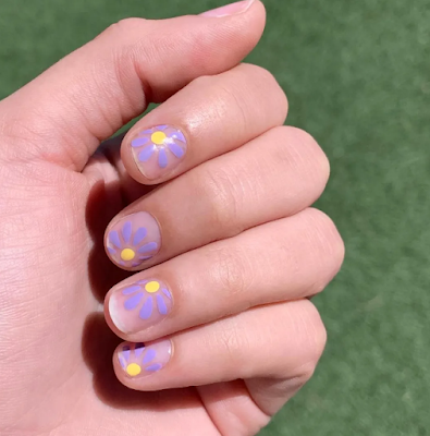 Yellow and lavender pastel nails