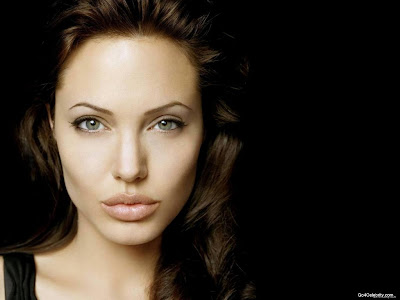 Angelina Jolie cute wallpaper 0