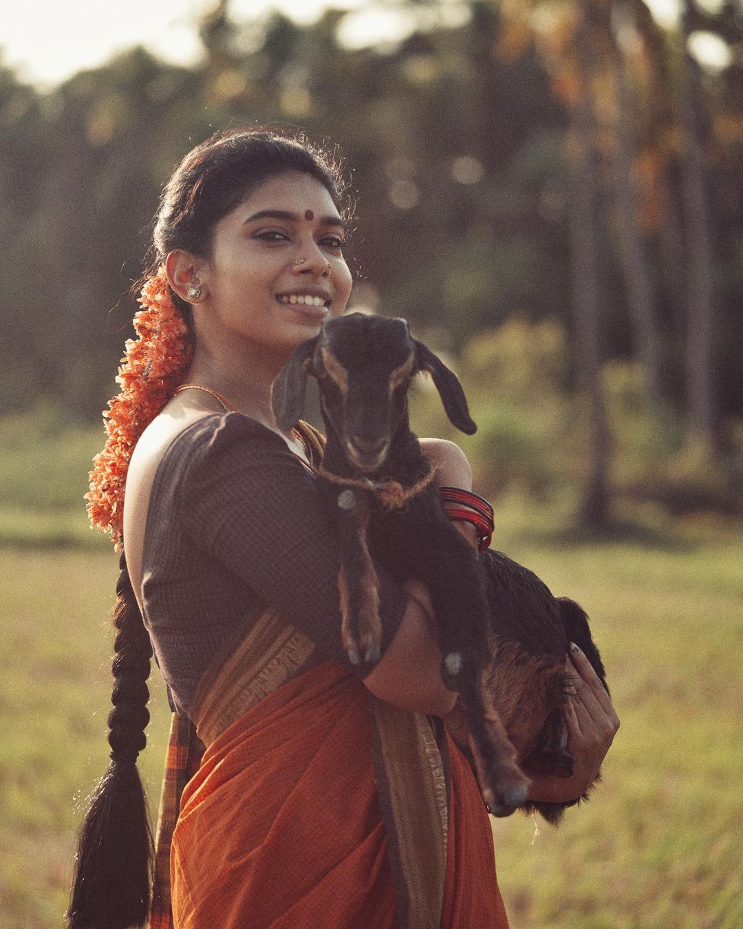 Dushara Vijayan Photoshoot in Saree