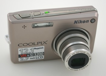 Nikon Coolpix S700