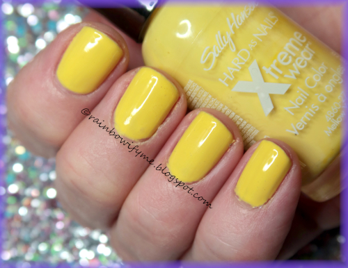 Rainbowify Me ~ Nail blog: Sally Hansen: Mellow Yellow