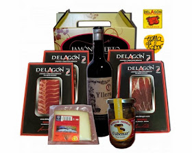 http://jamonacierto.com/es/lotes-y-regalos/99-lote2-loncheados-vino-extras.html