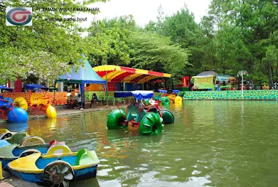 foto padle boat di taman wisata matahari