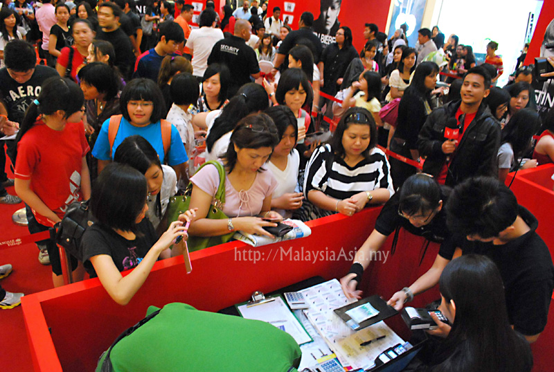 bieber concert singapore. ieber concert singapore.