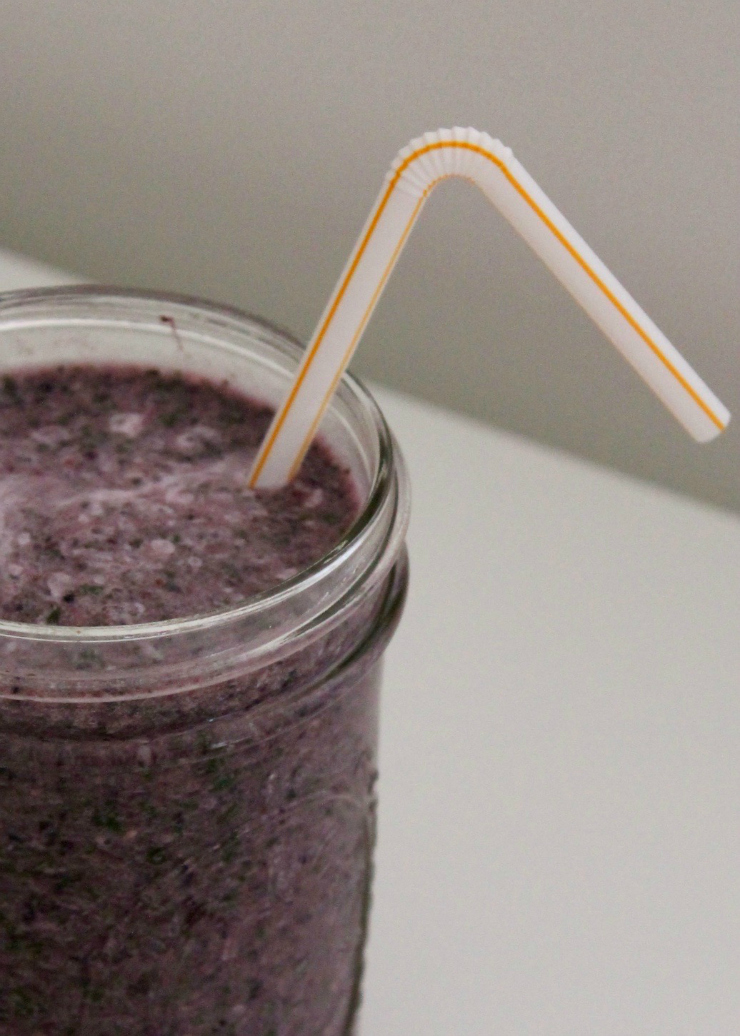 Berry Kale Smoothie recipe, vegan friendly