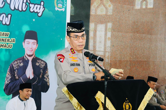 Kapolda Sumsel Pastikan Rekrutmen Polri 2025.jpeg