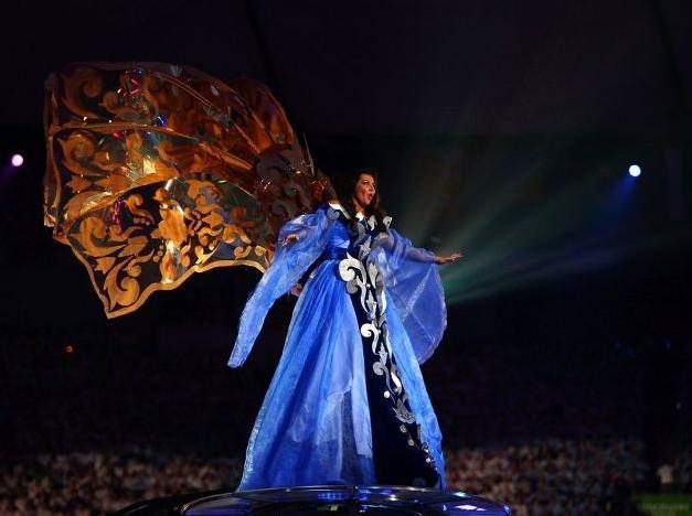 Opera singer Anna Netrebko Vancouver 2010 Closing Ceremony