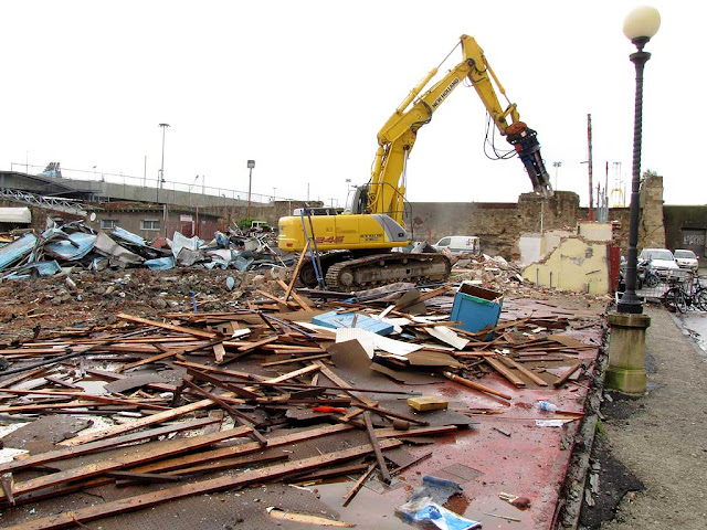 New Venice's cantina torn down, Livorno