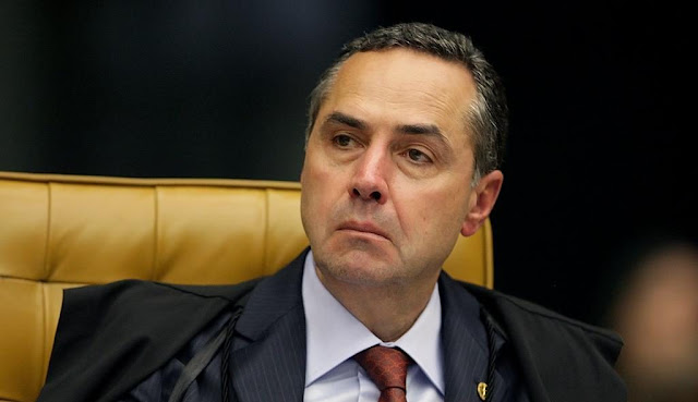 O ministro do Supremo Tribunal Federal (STF) Luís Roberto Barroso acredita que caso o presidente Jair Bolsonaro descumpra 