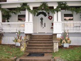 "New England" architecture with Christmas decorations in Taylors Falls