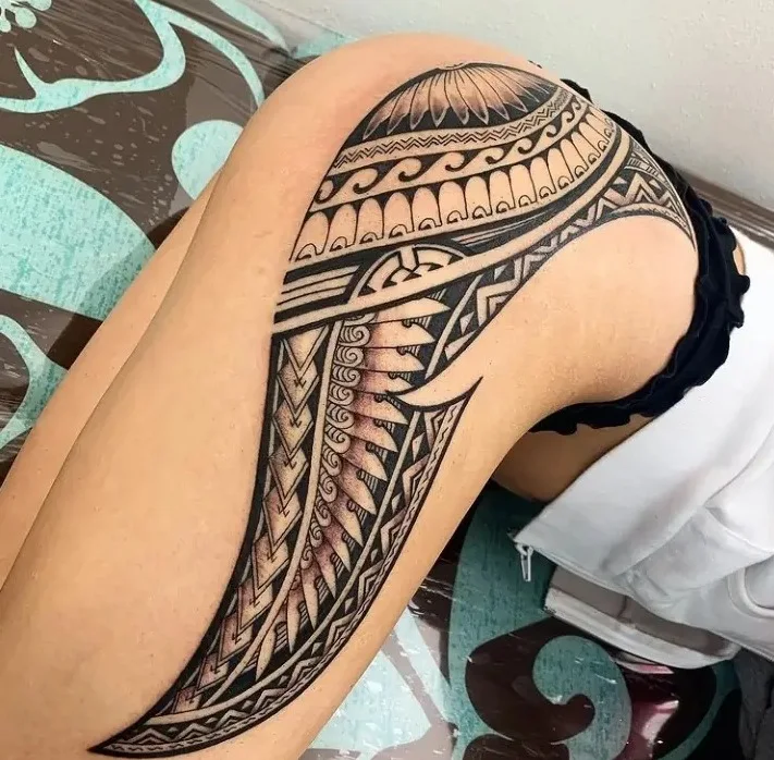 Tatuajes en el muslo para mujeres