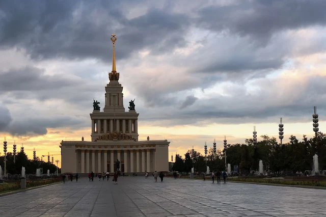 ВДНХ, павильон № 1 «Центральный» | VDNH, Pavilion No. 1 "Central"