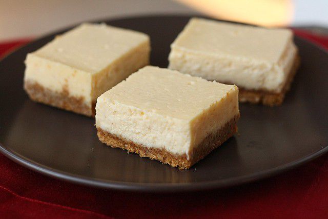 Eggnog Cheesecake Bars