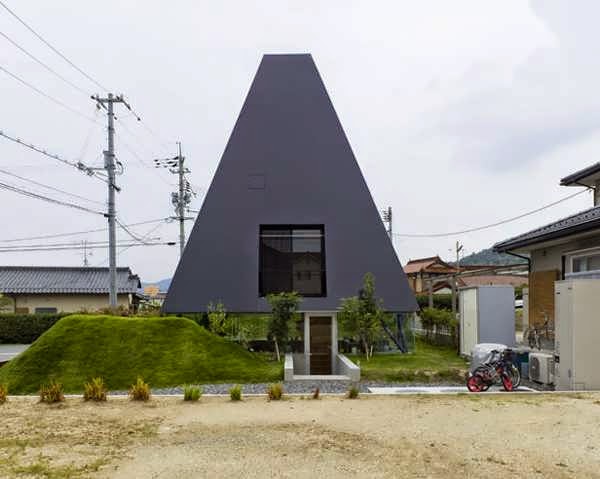 Pyramid House Modern