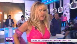 Enora en Britney Spears (Video)