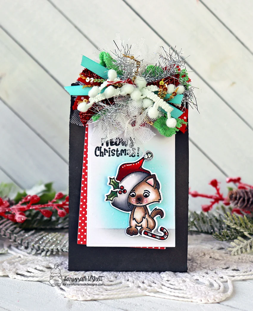 Meowy Christmas Gift Tag/Bag by Larissa Heskett for Newton's Nook Designs using A Kitten Christmas Stamp Set, A Kitten Christmas Die Set, Fancy Edges Tag Die #newtonsnook #newtonsnookdesigns #akittenchristmas #fancyedgetagdie #holidaytags