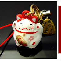 maneki neko luck beckoning cat of japan