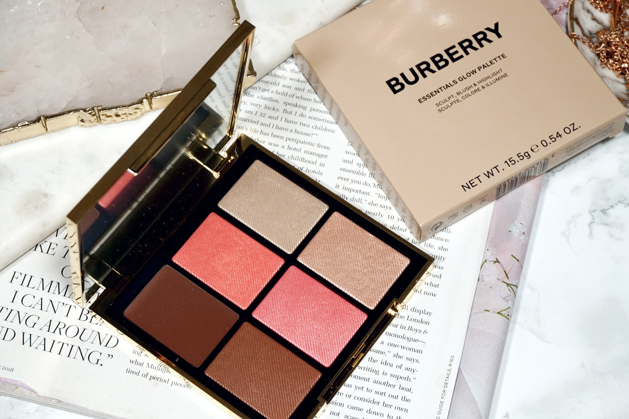 Burberry Essentials Glow Palette - 02 Medium to Dark Review and Swatches