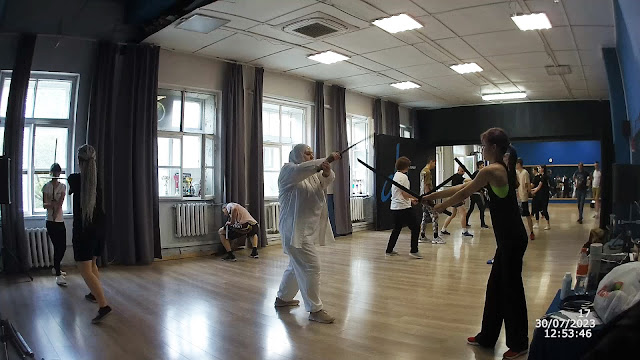 Обучение мечу в школе японского фехтования Katana Club