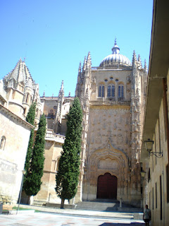 Porte de la Cathédrale côté patio