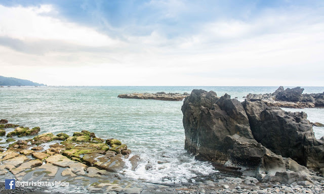 Pantai Loji Pantai Loji