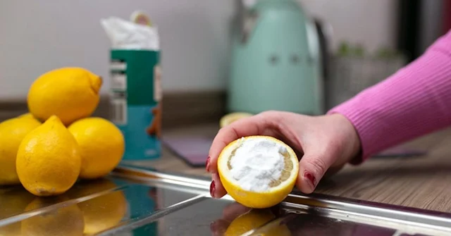 Lemon And Salt To Clean Your Kitchen