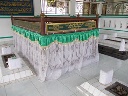 KAUL PANGERAN SUROBAHU ABDUL ROKHIM (SUNAN POJOK)