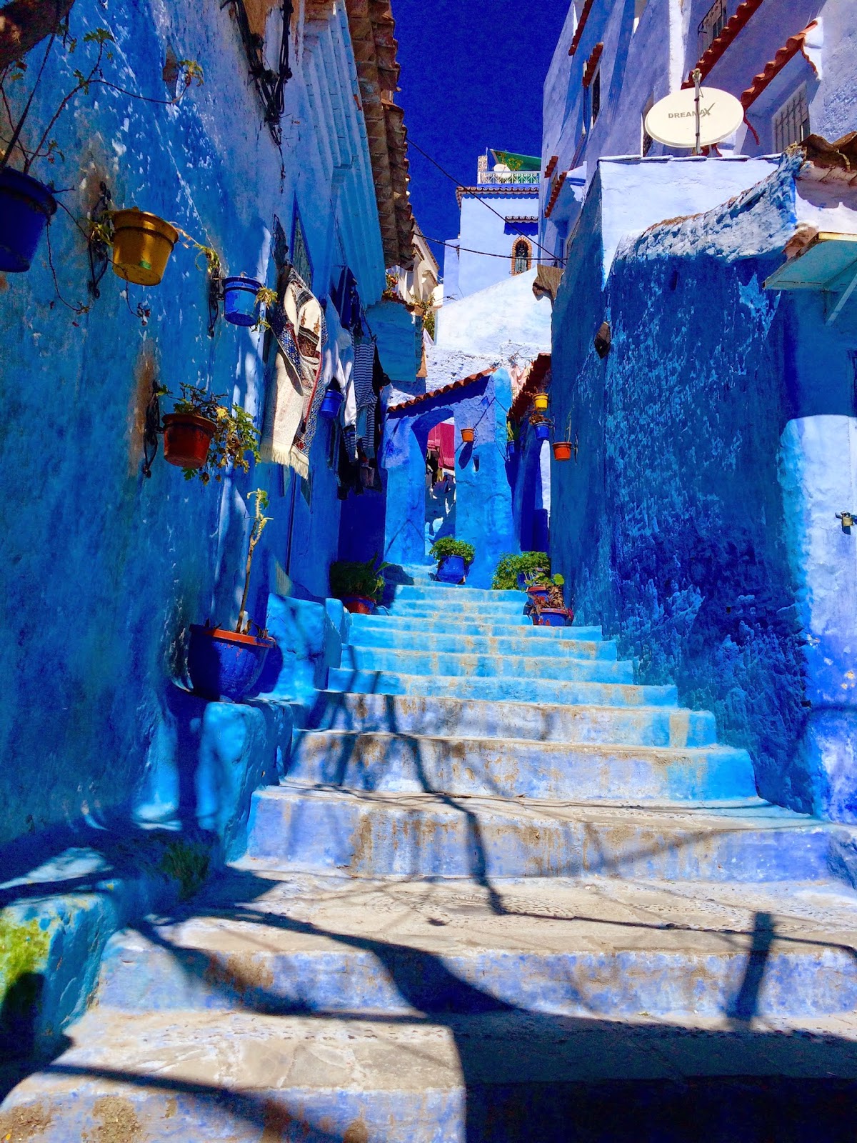 chefchaouen blue city morocco steps