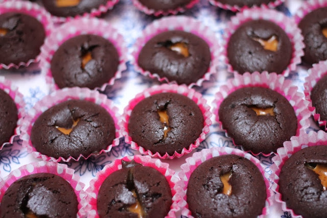 Mini muffins de chocolate intenso y toffee - El dulce mundo de Nerea