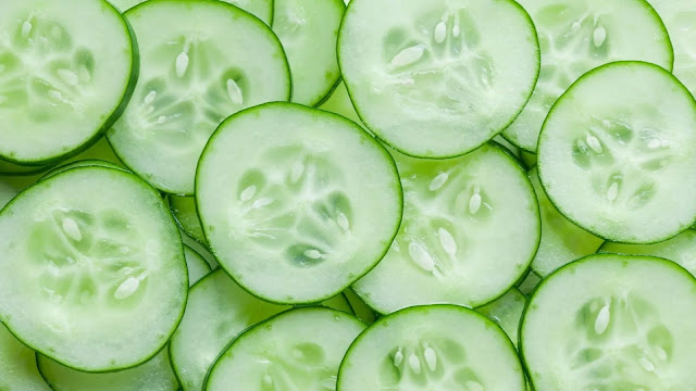Cucumbers Slice