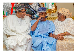 Photos Of President Buhari With His Family Members After His Inauguration