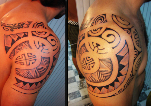 Tribal Shoulder TattooMaori Tattoo Design
