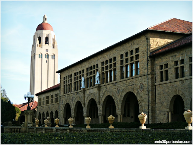 Wallenberg Hall, Universidad de Stanford